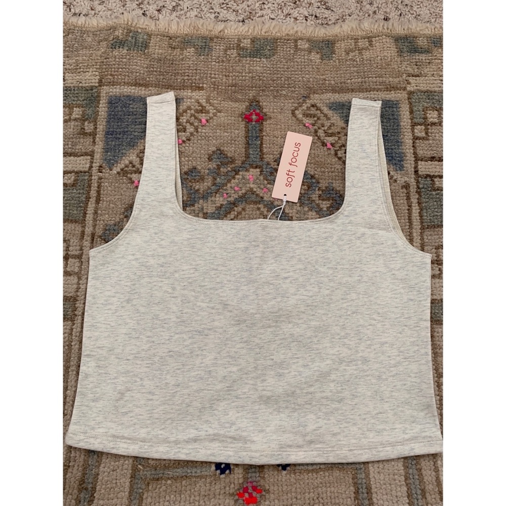 NWT Soft Focus Scoop Crop, Size L